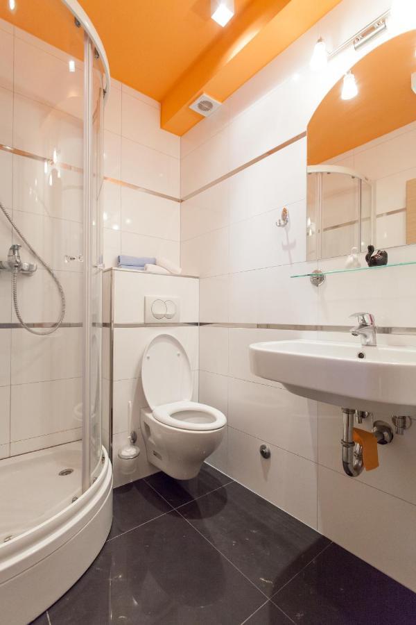Apartman J & K โปดสตรานา ภายนอก รูปภาพ