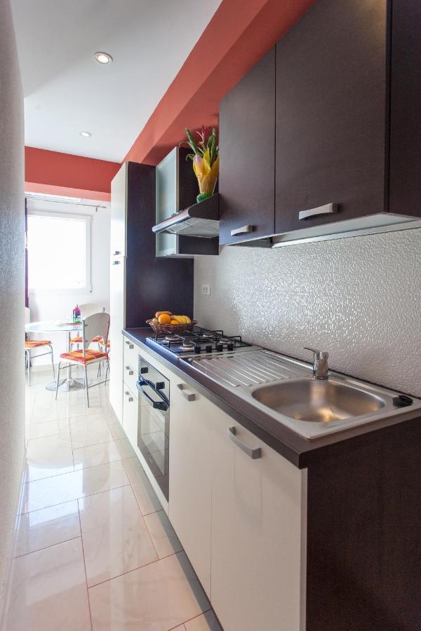 Apartman J & K โปดสตรานา ภายนอก รูปภาพ